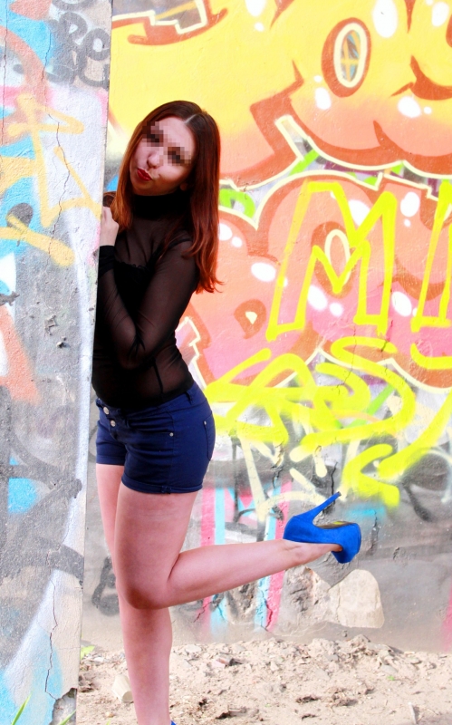 Жгучая брюнетка с огненным характером приглашает в гости состоятельного мужчину. Обещаю настоящий пылкий роман! 19108, 21 год