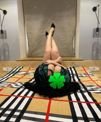 🌹 Я живу в Москве и готова принять тебя в своей уютной апартаменте. У меня есть красивые фото, чтобы ты мог оценить мою привлекательность. В моих услугах включены классический секс, оральный секс, эротический массаж и многое другое. 🌟 Наслаждайся моими изящными формами, готовыми утопиться в безграничном удовольствии. ✨ Мои постоянные клиенты оставляют самые лестные отзывы о моих услугах. Я прекрасная компания как для приятного вечера, так и для волшебной ночи. Доверься моим нежным рукам и непревзойденной страсти - я сделаю нашу встречу незабываемой! 😍💋 5015, 40 лет