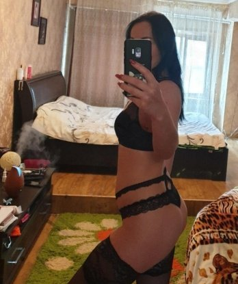 Способна придать огненный шарм любому свиданию. Люблю изучать твои желания и делать тебя счастливым. Обеспечу тебе безупречный сервис и максимальное удовольствие. Наши встречи будут полны страсти и неожиданностей. Со мной ты сможешь расслабиться и погрузиться в мир наслаждений. Фотографии абсолютно реальные, и отзывы любят подтверждать их достоверность. Живу в Москве, так что можем легко договориться о встрече. 😘💋 8616, 29 лет